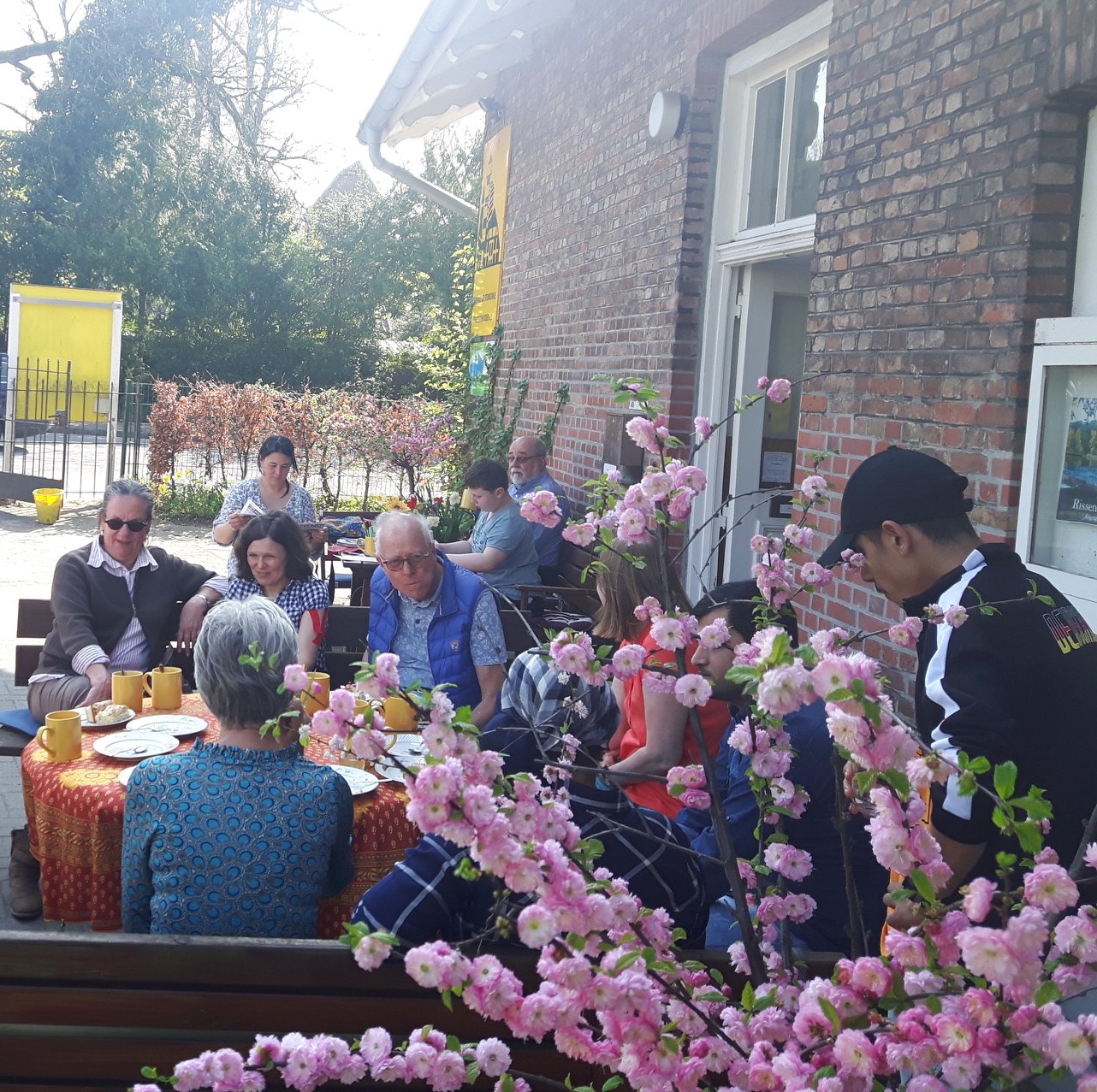 Cafe draussen quadratisch